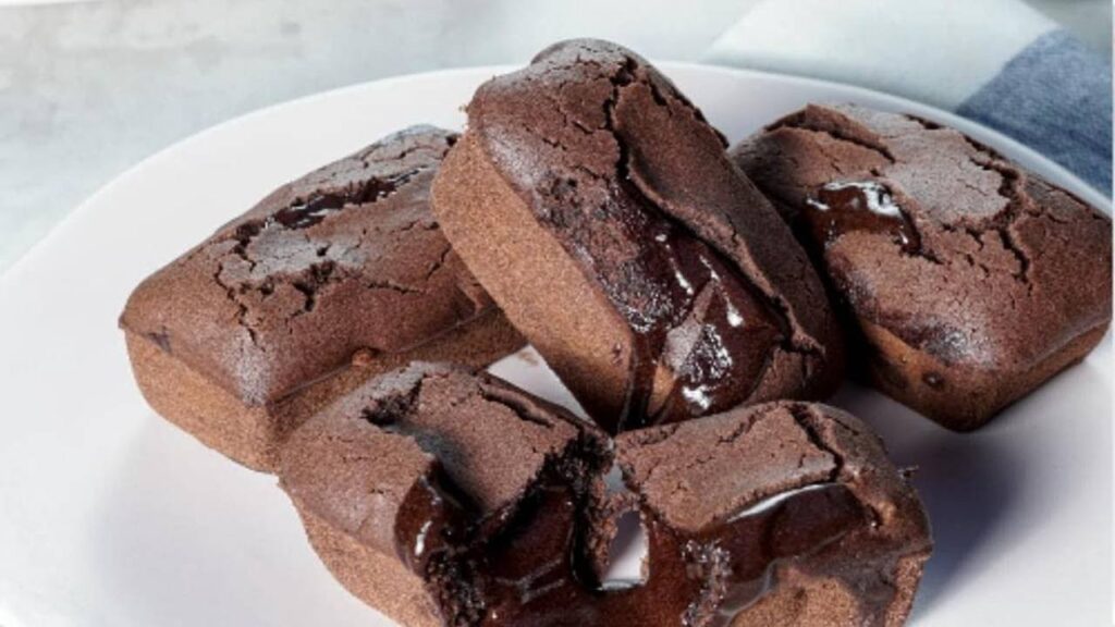 Bikin Kue Balok Super Lumer & Lembut Saat Digigit, Gini Caranya!