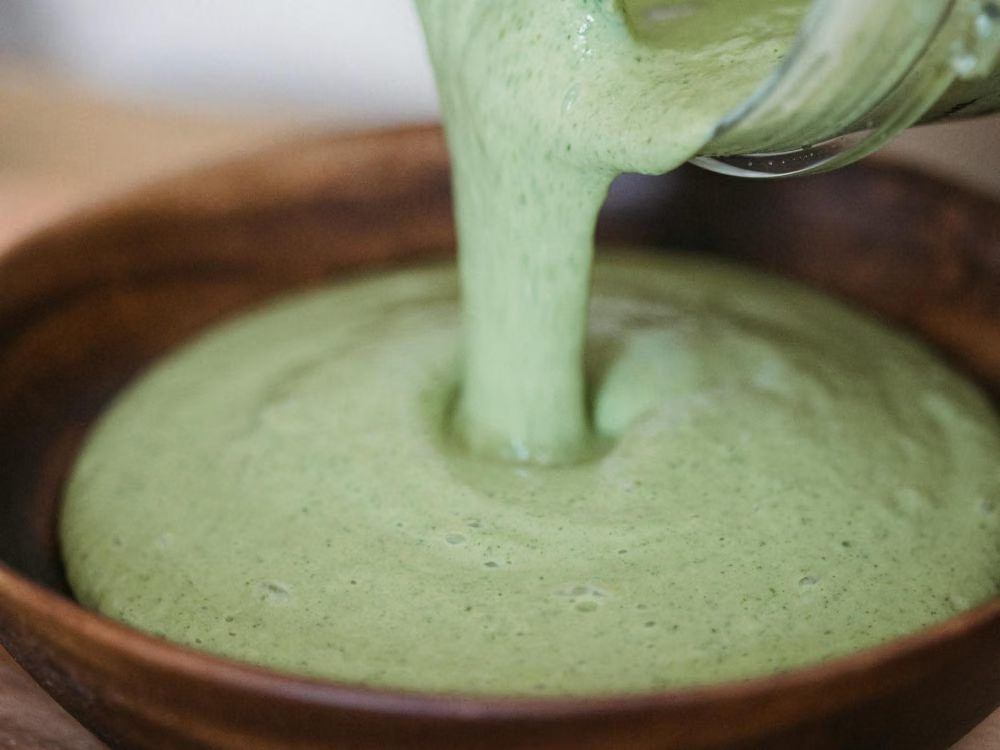 Cuma Aduk Pakai Sendok! Cara Buat Bolu Matcha Kukus Tanpa Mixer yang Lembut dan Anti Gagal