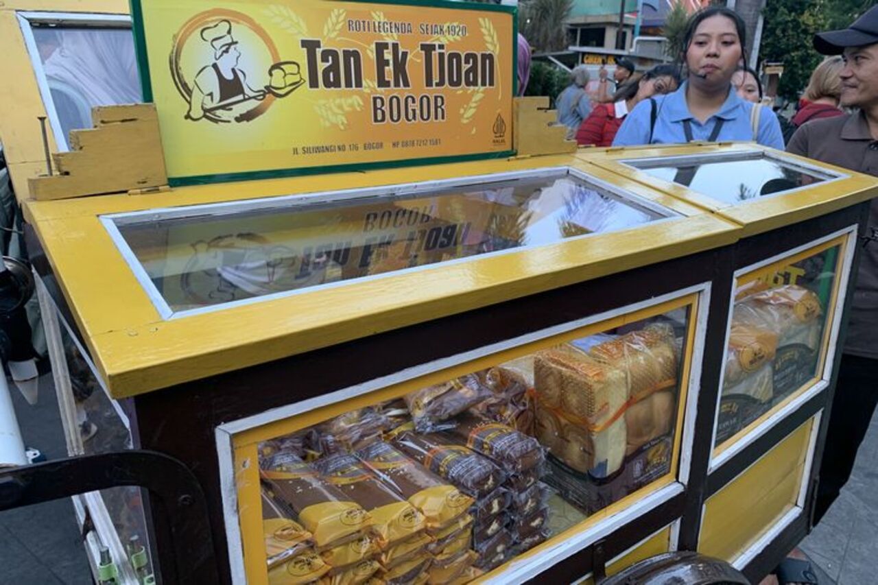 Rahasia Roti 100 Tahun! Sejarah Tan Ek Tjoan, Roti Legendaris Bogor yang Masih Eksis hingga Kini!