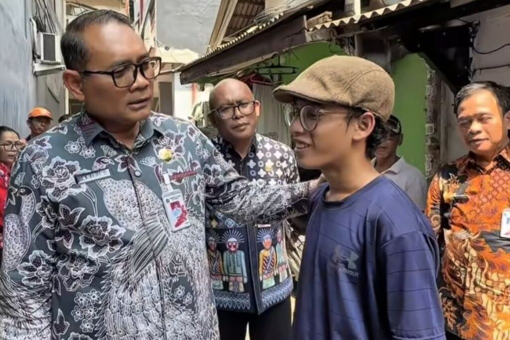 Kisah Haru Muhammad Penjual Roti, Pilih PKBM Paket C Agar Tetap Bisa Bantu Ibu